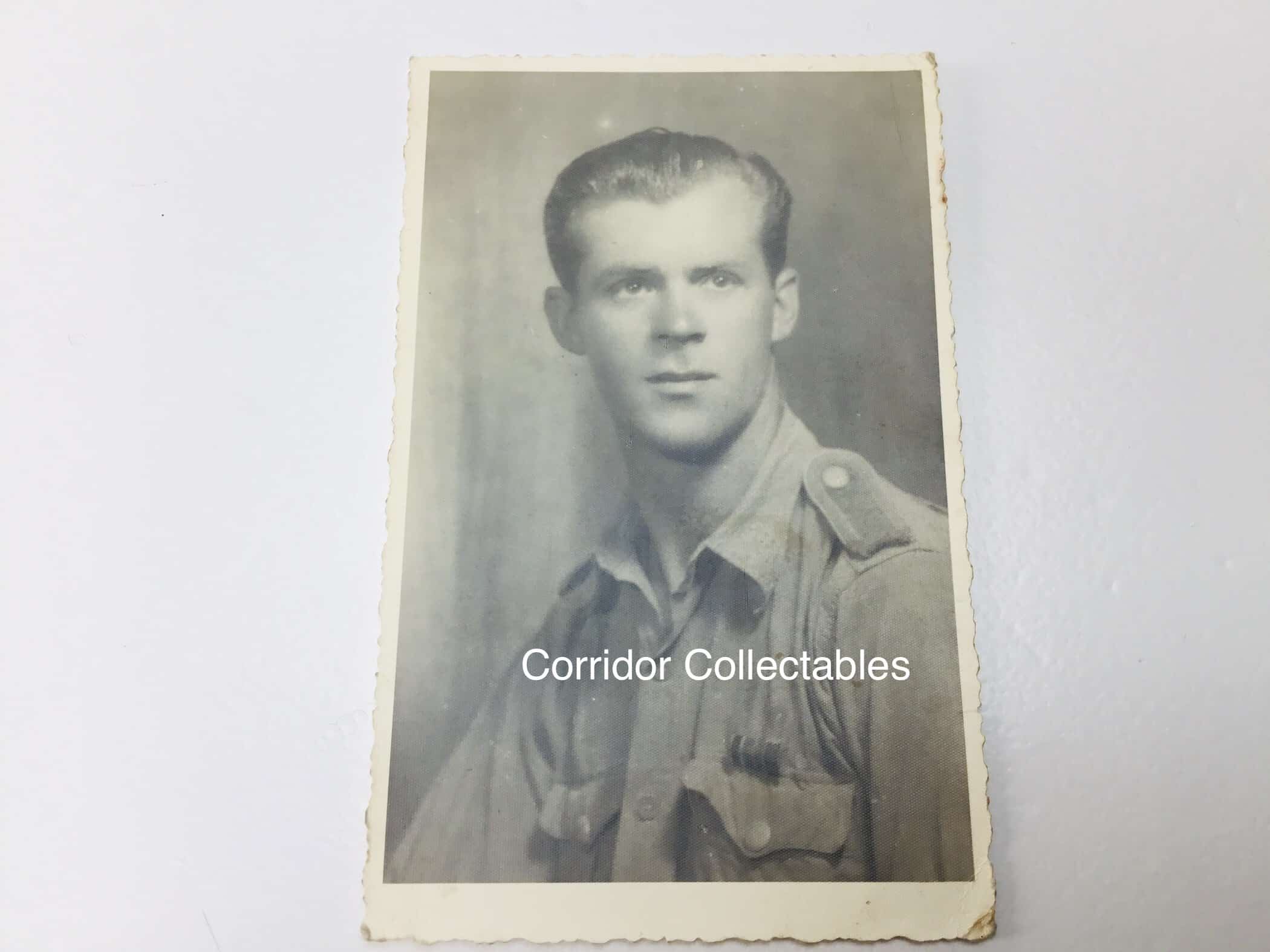 Postcardsize studio photo tropical uniform Italy 1944